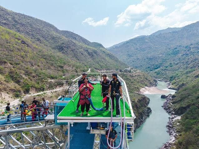 Splash Couple Bungee 109 Meter thumbnail 2